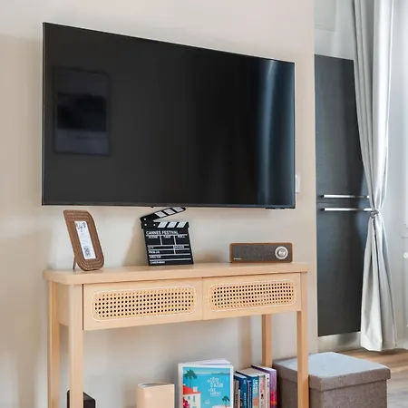 Elegante A 3min Palais & Croisette Apartment Cannes